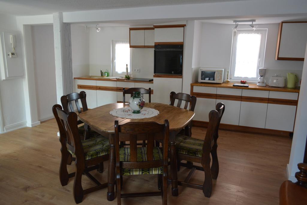 Location Alice Villa Ottrott Kamer foto
